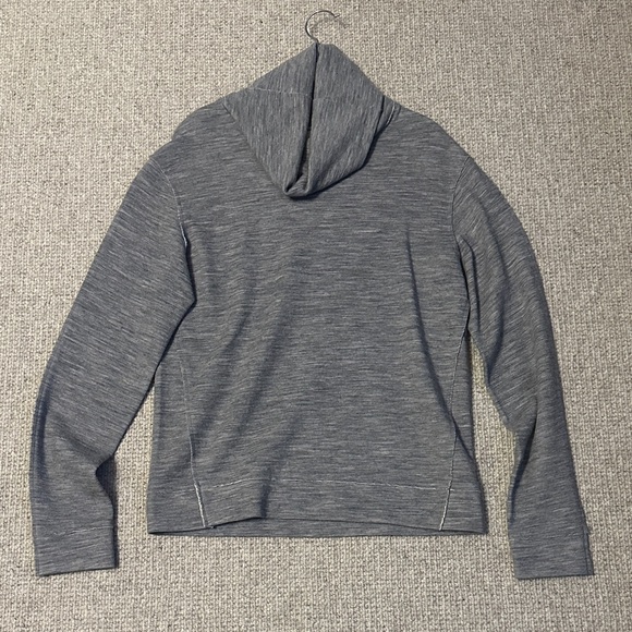 J Brand Light Gray Turtleneck Sweater - Picture 1 of 2